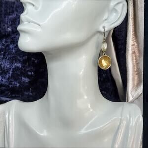Kenneth Cole Reaction Drop Dangle Hook Earrings
